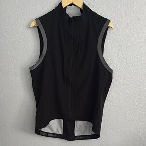 Lululemon men’s reflective vest